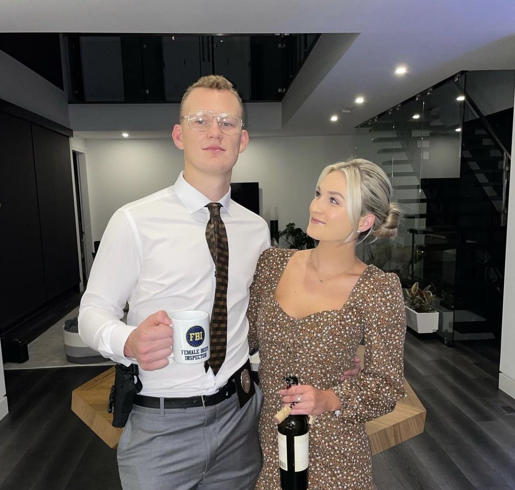 9:15 … Let’s have great day everybody 🎃

📸: <a href="/BradyTkachuk71/">brady tkachuk</a>