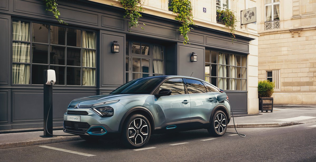 HowardsGroup's tweet image. 100% ELECTRIC. 0% CO2 🔋

The new E-C4 100% ëlectric embodies modern, innovative electric mobility, whilst offering exceptional comfort and versatility.👌

The definition of mobility in -Comfort class with its 217-mile range, silent driving experience and three driving modes.🤩