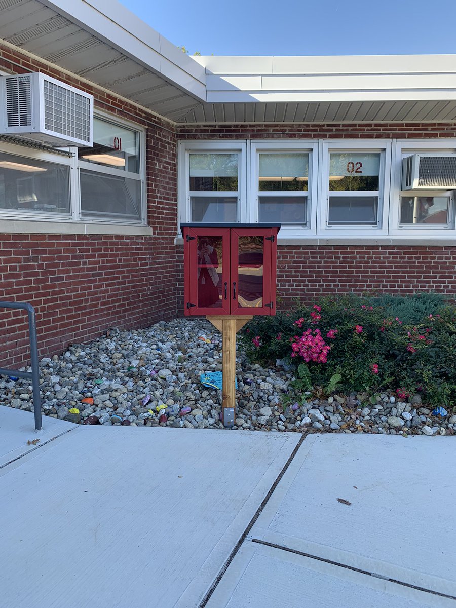 literacyparty's tweet photo. Woohoo!!! Our LFL is up and almost ready for readers!!! If you’d like to donate a book: https://t.co/oPXRdzUxCu https://t.co/zFzHjqIYoH