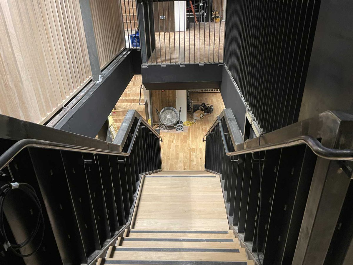 HewasEngineer's tweet photo. 𝗪𝗲 𝗿𝗲𝗰𝗲𝗻𝘁𝗹𝘆 𝗵𝗲𝗹𝗽𝗲𝗱 𝗿𝗲-𝗱𝗲𝘃𝗲𝗹𝗼𝗽 𝘁𝗵𝗲 𝗛𝗮𝗹𝗹 𝗳𝗼𝗿 𝗖𝗼𝗿𝗻𝘄𝗮𝗹𝗹! 🤩

Working closely with Kier Construction we provided multiple steel and metalwork packages.

👉https://t.co/hZVLGA3SgZ https://t.co/EfMmuhWRI6