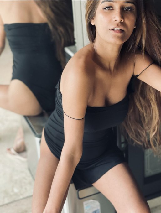 What do you crave? https://t.co/XeSbRarW8Y<a href="/tag/getwetwithpoonampandey"class="tags"><span>#getwetwithpoonampandey</span></a>