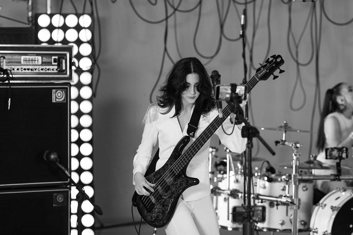 TheWarning_Fans's tweet photo. @TheWarningBand2 filming the “EVOLVE” music video 👁
📸 IG: Chino_Zenteno
#thewarning #thewarningband #thewarningrockband #thewarningEVOLVE https://t.co/XznSC1npSC