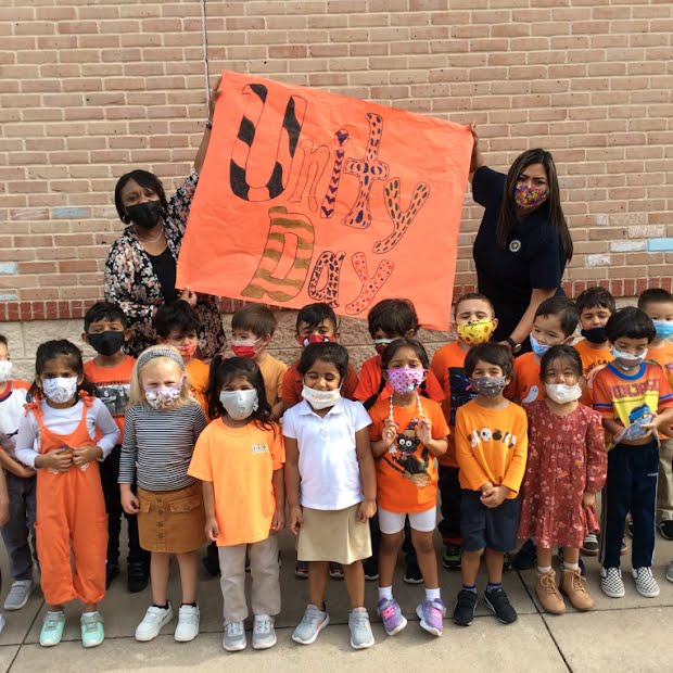 HonorRollSchool's tweet photo. Unity Day at THRS!  Everyone is wearing orange! https://t.co/zr7qolWRUs