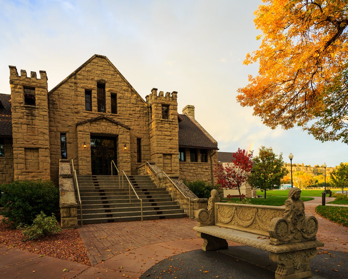 RMC_Montana's tweet photo. Schedule an individualized visit at Rocky Mountain College: https://t.co/ZD7ytgv7NX

Tour major-specific facilities while chatting about specific educational goals with dedicated professionals. 

#valuableoutcomes #collegevisit #myrmc #billingsmontana https://t.co/MVY1q7jpZA