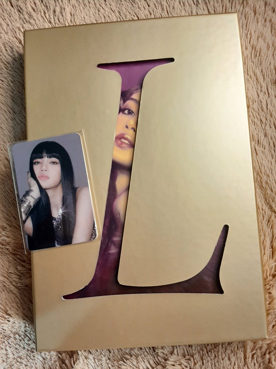 Hiray_Jane's tweet photo. RECOMENDACIÓN: Si no saben donde comprar sus álbums de k-pop, les sugiero mucha esta pagina "SPECIAL STORE", te atienden muy bien, son amables, y tus productos vienen bien protegidos y mas aparte te dan regalitos!!!🥰 Miren los regalitos que me dieron al comprar el albúm de LISA. https://t.co/B3KErEePoS