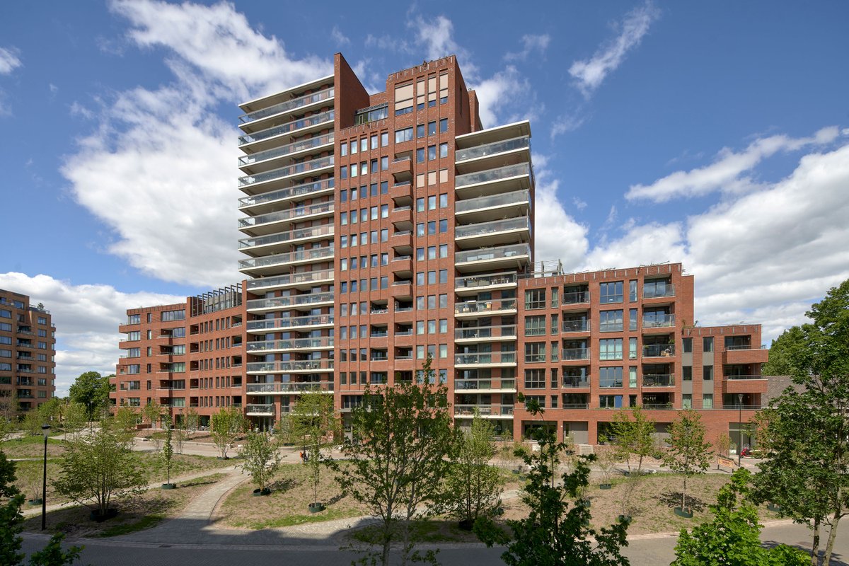 DATarchitecten's tweet photo. Het Bosch Architectuur Initiatief heeft Woongebouw Willemspoort genomineerd voor 'Beste Bossche Gebouw 2015-2020' in de categorie 'GROOT'! Voor de publieksprijs kun je stemmen op je favoriete gebouw.
Is Woongebouw Willemspoort jouw favoriet? Stem:
https://t.co/iYX6rRfZqf https://t.co/SkJSaLKOq7