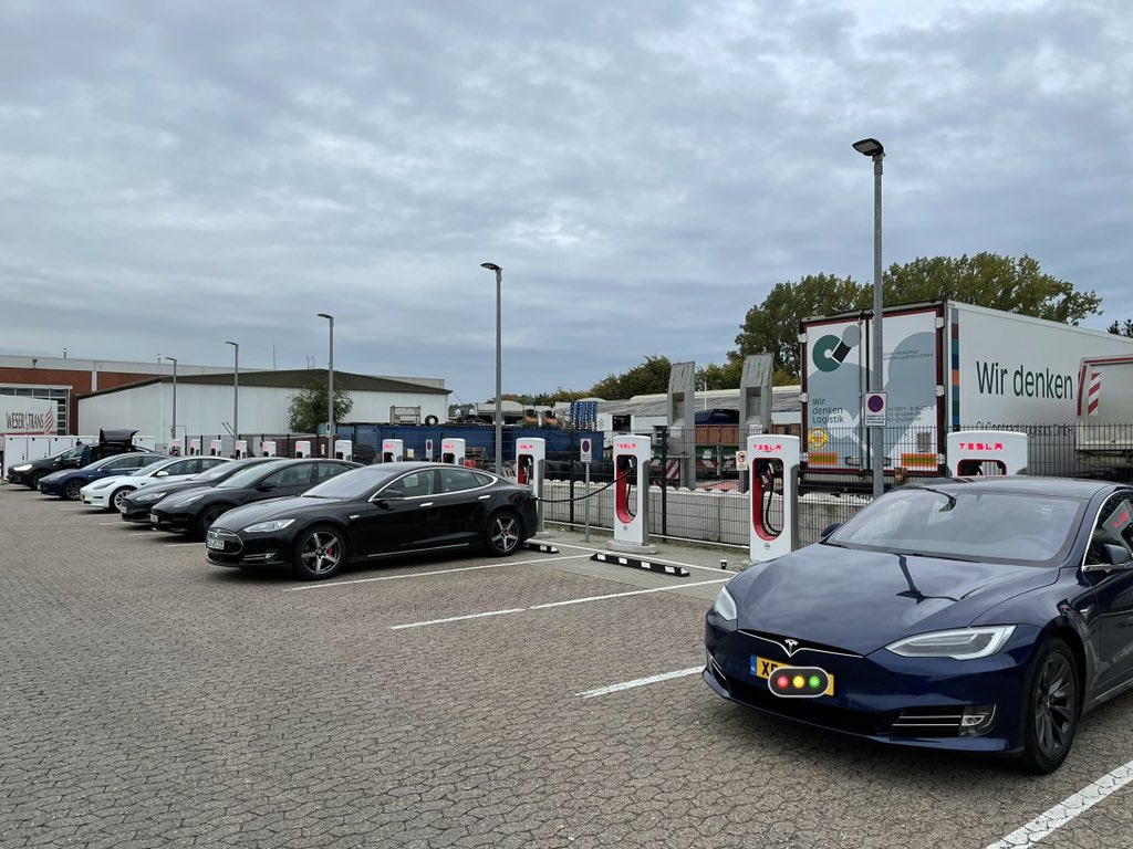 Tesla Supercharger Brinkum Bremen  ⚡️