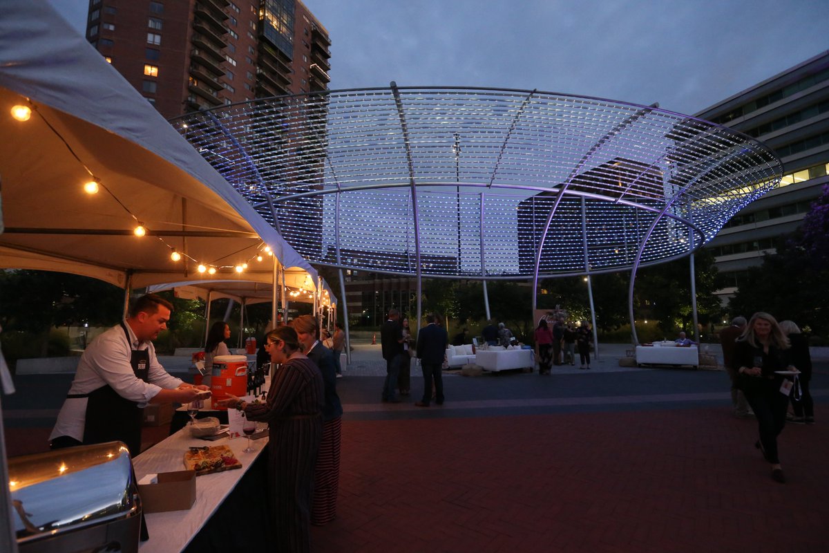 Pork + Pinot event winners!

1st - Cheese Bar; Chef Caleb Crossett; Hoisin Confit Pork Belly Cones

2nd - Aposto; Chef Cole Gruis; Garlic and Pork Shoulder Agnolotti 

People’s Choice - Splash; Chef Dom Iannarelli; The Big Hickory

Congrats to all! 🎉
.
.
.
#winefestdsm