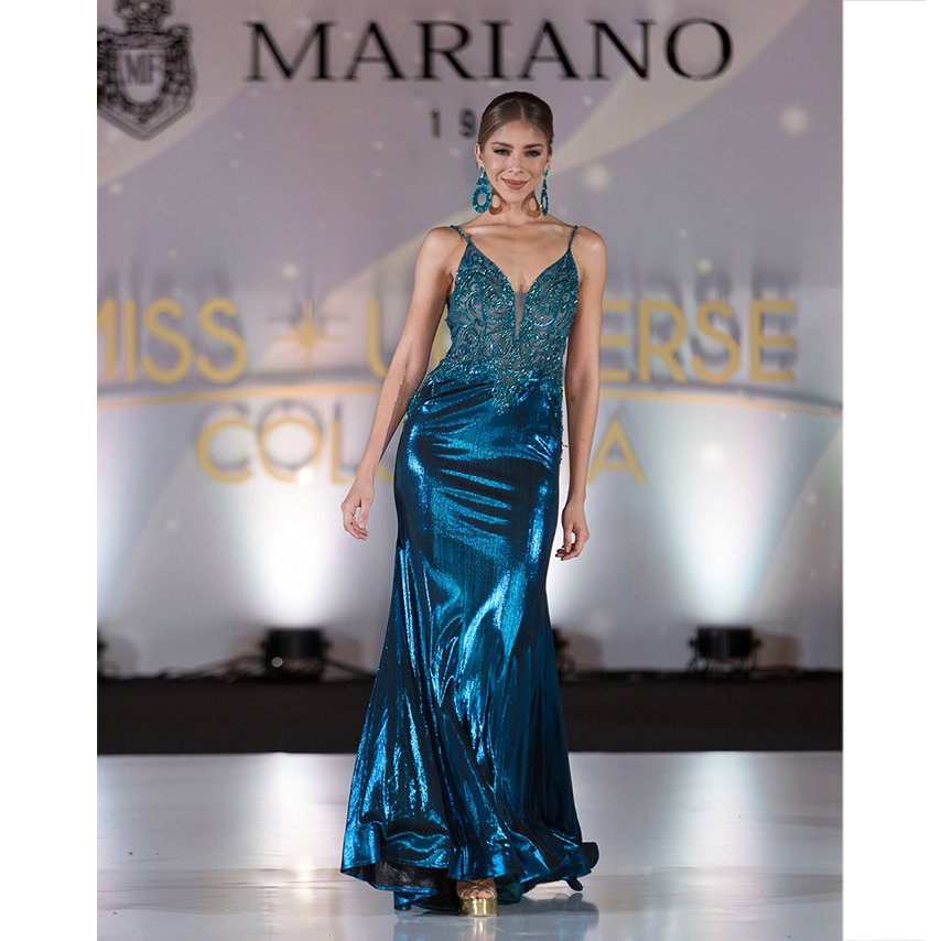 inspanishmgz's tweet photo. Gala Elegancia Mariano 2021

Foto #JonCadena Diseño #MarianoFernandez
#beautypageant #missology #dress #glamour #trajedegala #missuniversecolombia #colombia https://t.co/RWIx8MWmsW