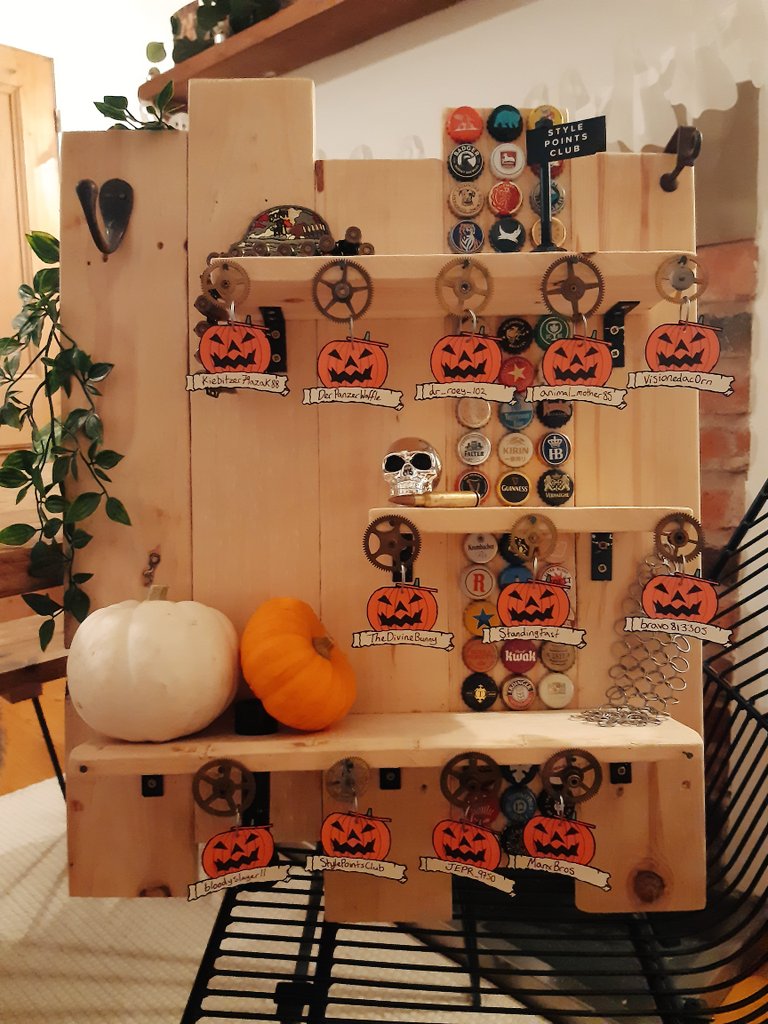 Roey_101's tweet photo. Supporters Board Update!! 🔥🖊

🎃🎃🎃
This week joins @Stu2511 !!
Welcome aboard! 😉 Thanks for all the support and mod help too! 

I think that's enough channel points 😂🏆
🎃🎃🎃
Sticking with the Halloween tags until the 3rd of Novemeber!📅
#twitch #twitchaffiliate #SBupdate https://t.co/GwUBRHMjDp