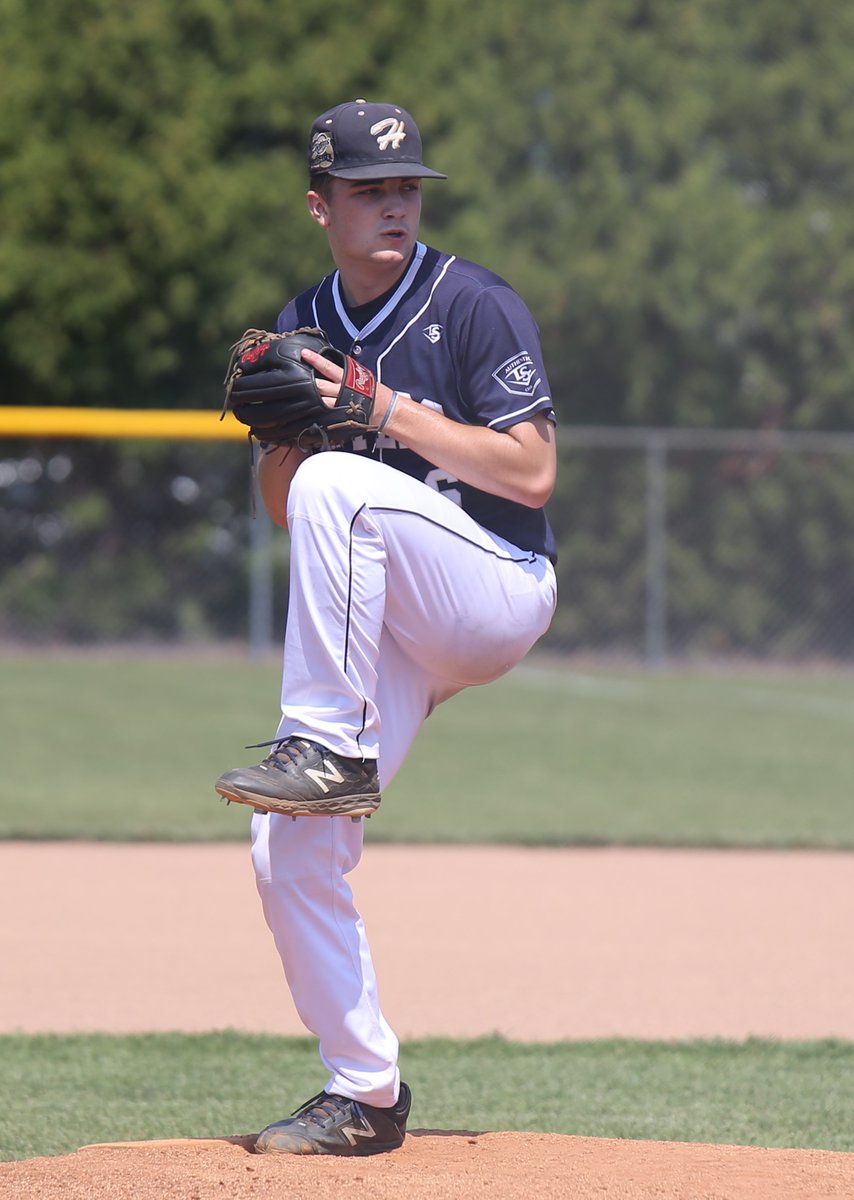 hittersbaseba11's tweet photo. Hey Hey so proud of this guy 2022 grad @Robbie_Roguszka commits to Ripon College great choice Robbie. https://t.co/T9c3awJK17