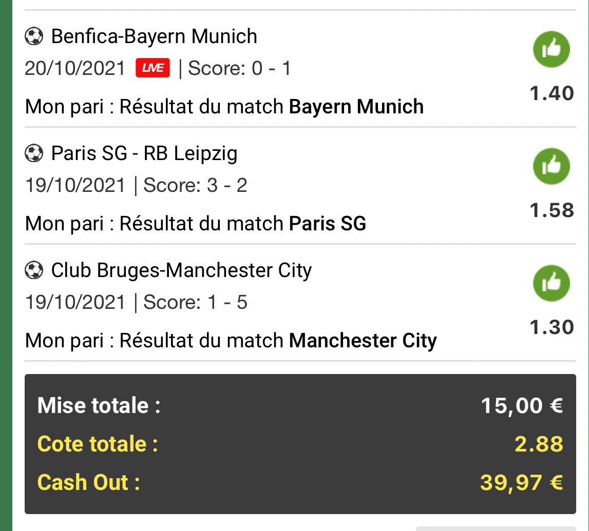 polopronos7's tweet photo. Match très très serré entre le Bayern et le Benfica qui fait une superbe prestation ! Pour cela j’ai décidé de CASH OUT le paris !! On encaisse ainsi 40€ au lieu de 43€ mais on est au moins sûr que plus rien ne peut arriver ! Très très content de ce beu billet l’équipe 💸💸💸💸 https://t.co/QFpa9Kcb6u