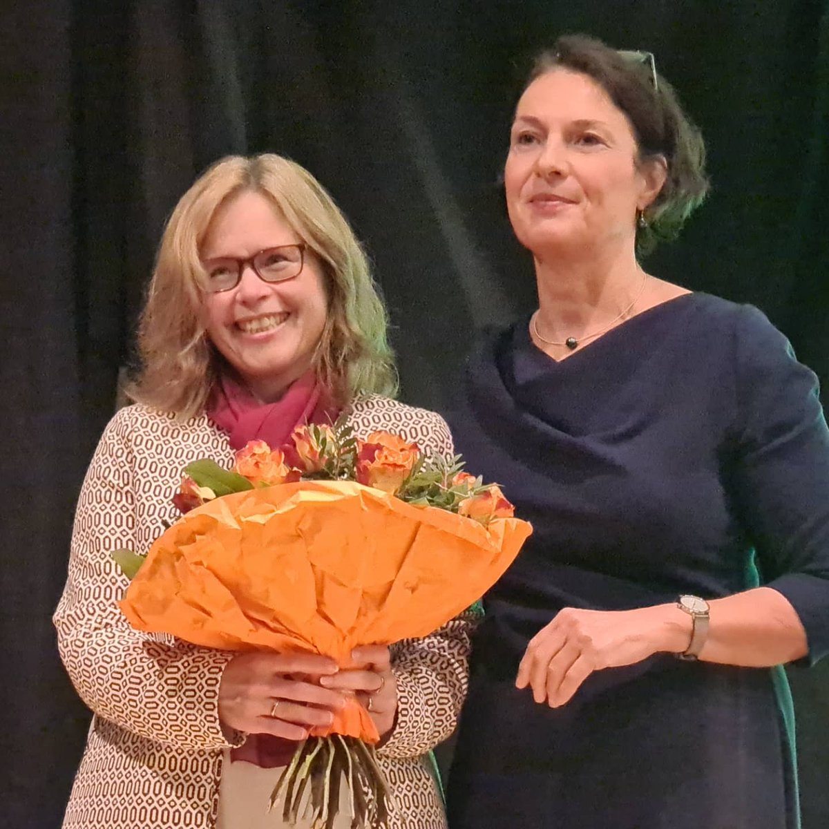 BZitzelsberger's tweet photo. Vorfahrt für #Bildung: Festakt zur Einweihung der neuen Räume für #Physik, #Chemie und #Biologie im Rudolf-Diesel-Gymnasium. Gute Unterhaltung durch die Concert Band. 45 Mio. werden investiert.
#RDG #MINT #Technik
➡️ FB: https://t.co/jt308N5fRn
➡️ Insta: https://t.co/EfcaOATpPL https://t.co/g4cO3fo7Yd