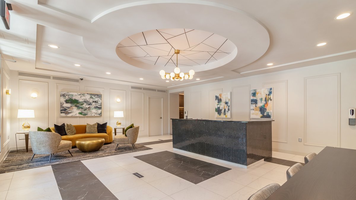 EquityRes's tweet photo. Our talented renovations team redesigned the spaces at Park Connecticut Apartments in DC and made every detail count. 👌
#LiveRemarkably #EQRcareers https://t.co/DjMxgKTuCq