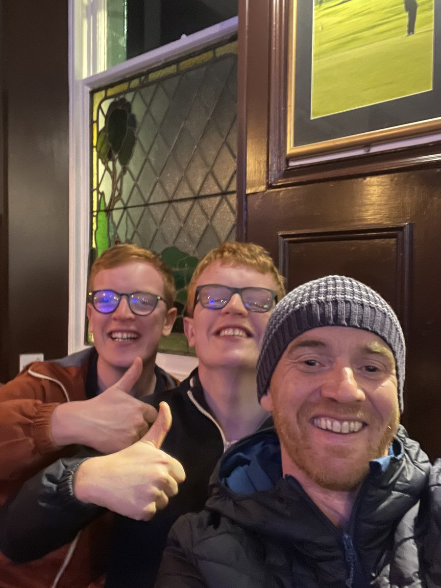 Van.d3rson tweet media