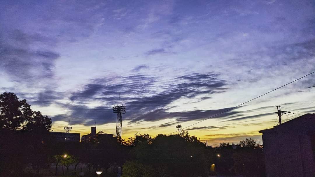kazkato1969's tweet photo. 良い天気になりそうだ。
#空 #空のある風景 #雲 #sky #clouds #cloud #scenery #japan #skylovers #cloudlovers #sunriselover #sunrise #instascenery #skyporn #skyline #skylover #skylove #nagoya #kaz #jojo #cloudsmuseum https://t.co/kgRkg40PEc