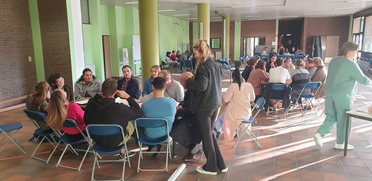 AtheneumMXM's tweet image. Werk teamvergadering. Samen aan de slag rond gedrag en positief schoolklimaat. #samenschoolmaken #samenlerensamenleven
#fieroponsGO
@GO_onderwijs @GOinAntwerpen