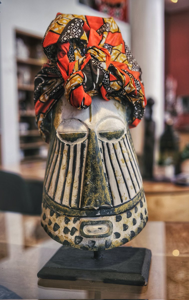 GeecheSuede's tweet photo. Libations with the ancestors... https://t.co/nFJ9QfYFEP