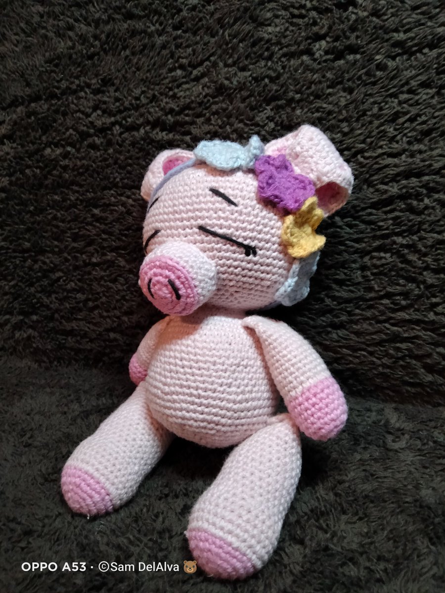 knitting_bear's tweet photo. Una cerdita muy especial y coqueta #piggy #Amigurumi #knittingbear https://t.co/iamVUBJsDG