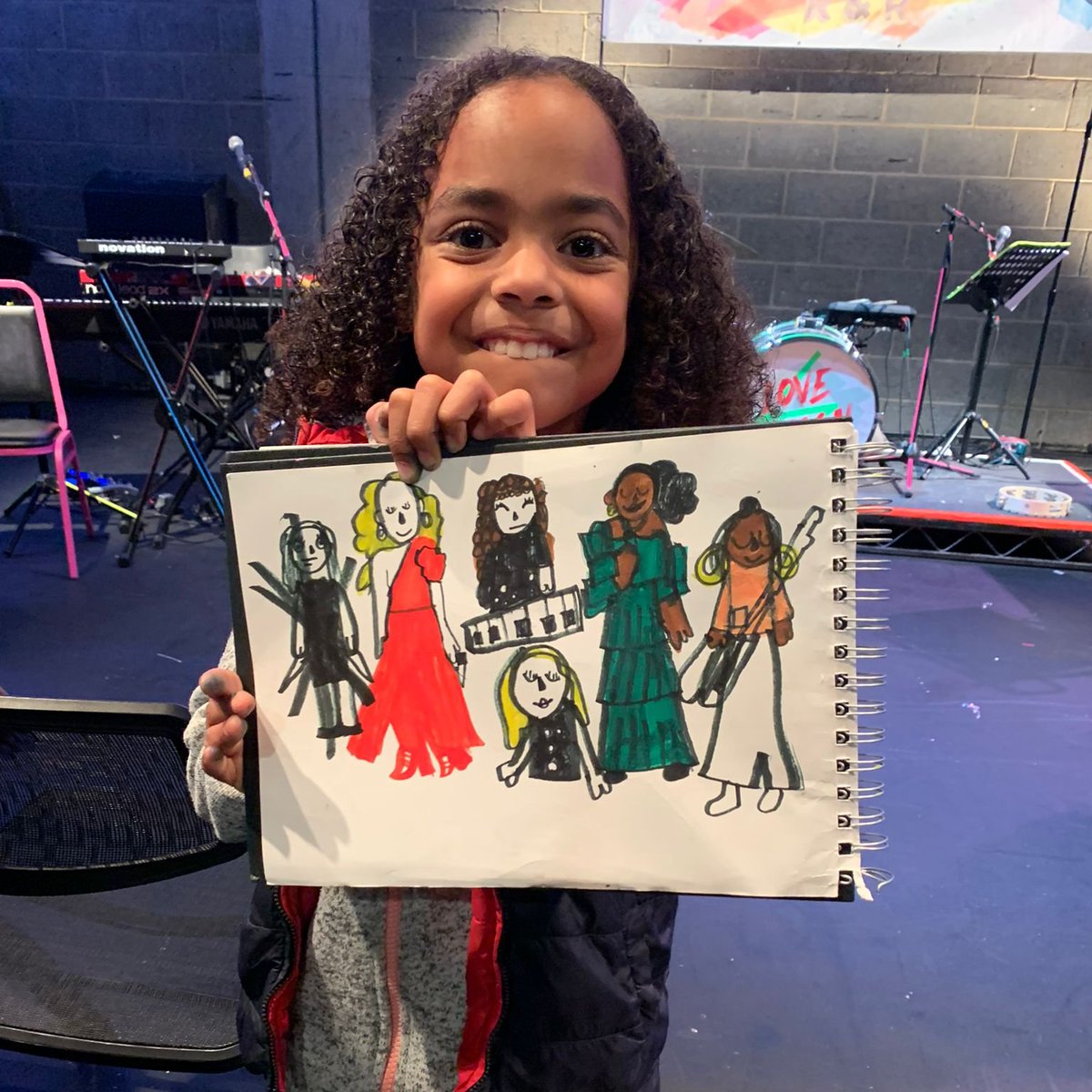 youngvictheatre's tweet photo. We interrupt our usual service to bring you this.... 

🎨A beautiful depiction of our #LoveReign cast, joyfully vibing in the Maria Theatre as only they know how 🎶

Thank you for this brilliant drawing 🥰 https://t.co/9RiT82raw6