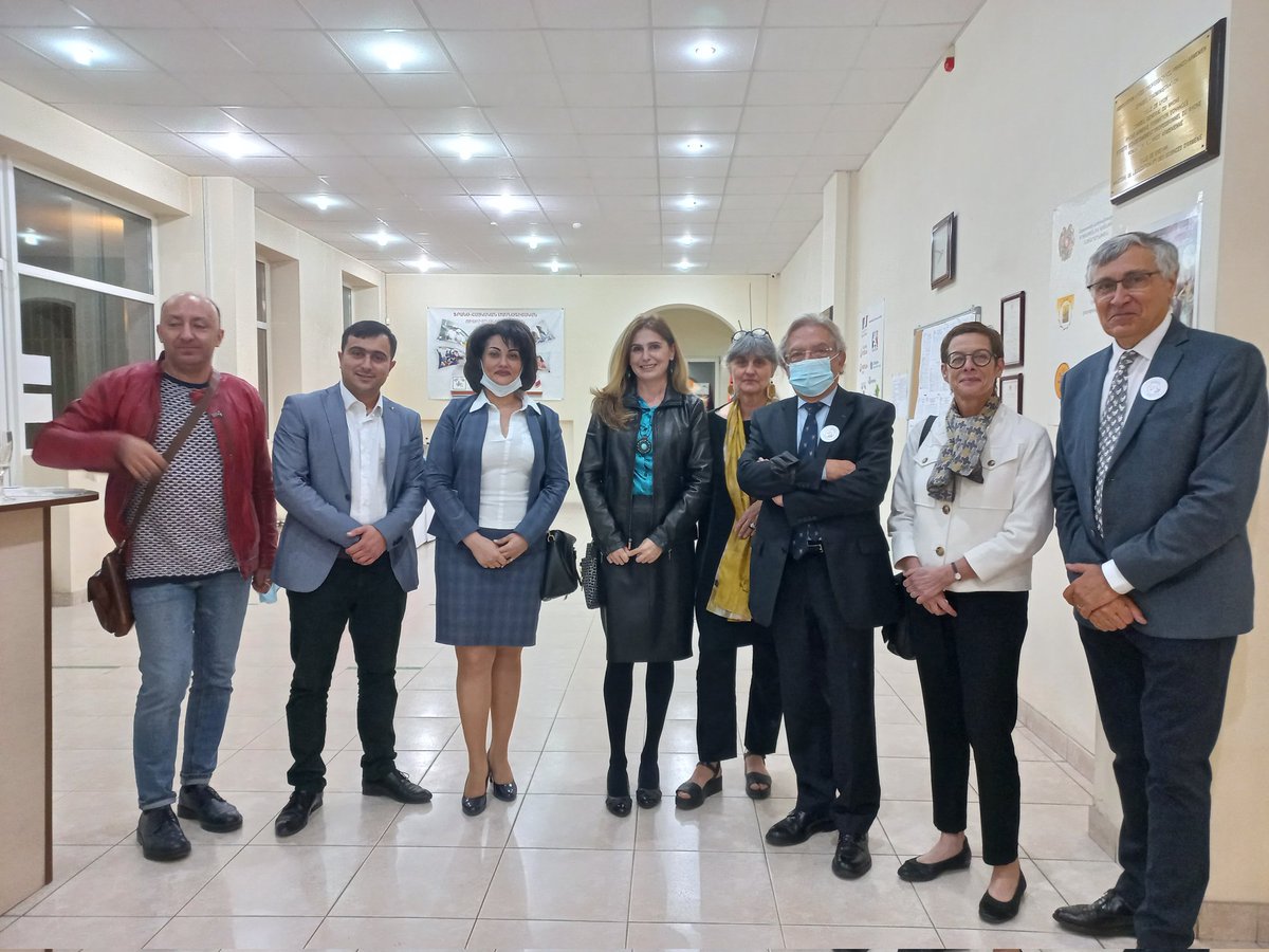 samayaiza's tweet photo. J'étais heureuse de faire la connaissance de Mme @AnneLouyot , l'Ambassadrice de #France en #Arménie à une très belle occasion - le 20ème anniversaire de #CEPFA https://t.co/imbN8z5SFX