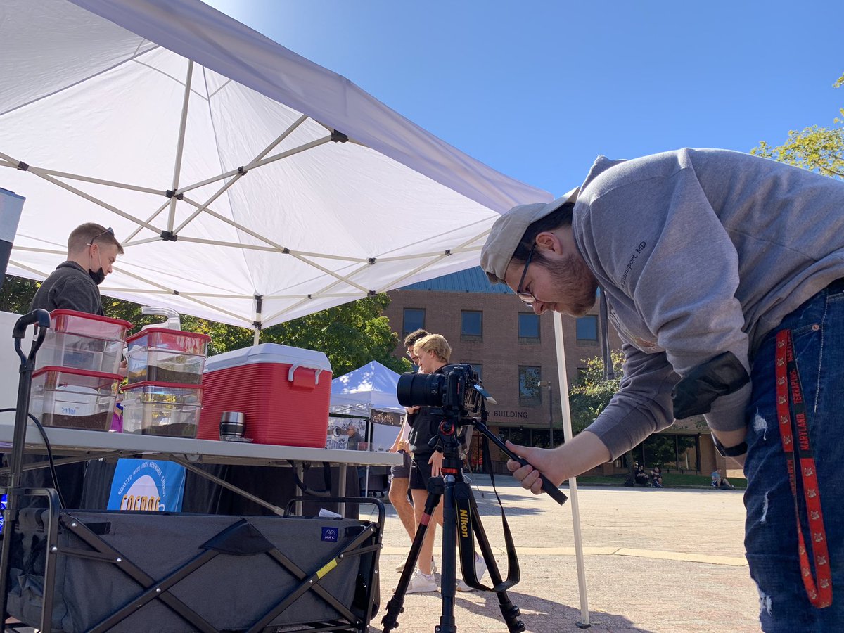 mollycszy's tweet photo. In the field w/ @spencercgoodson shooting at @FarmersMarketUM today 🌱 We <3 sustainability and @BethesdaGreen’s Cosmos Roastery https://t.co/yc9RiAOJUk
