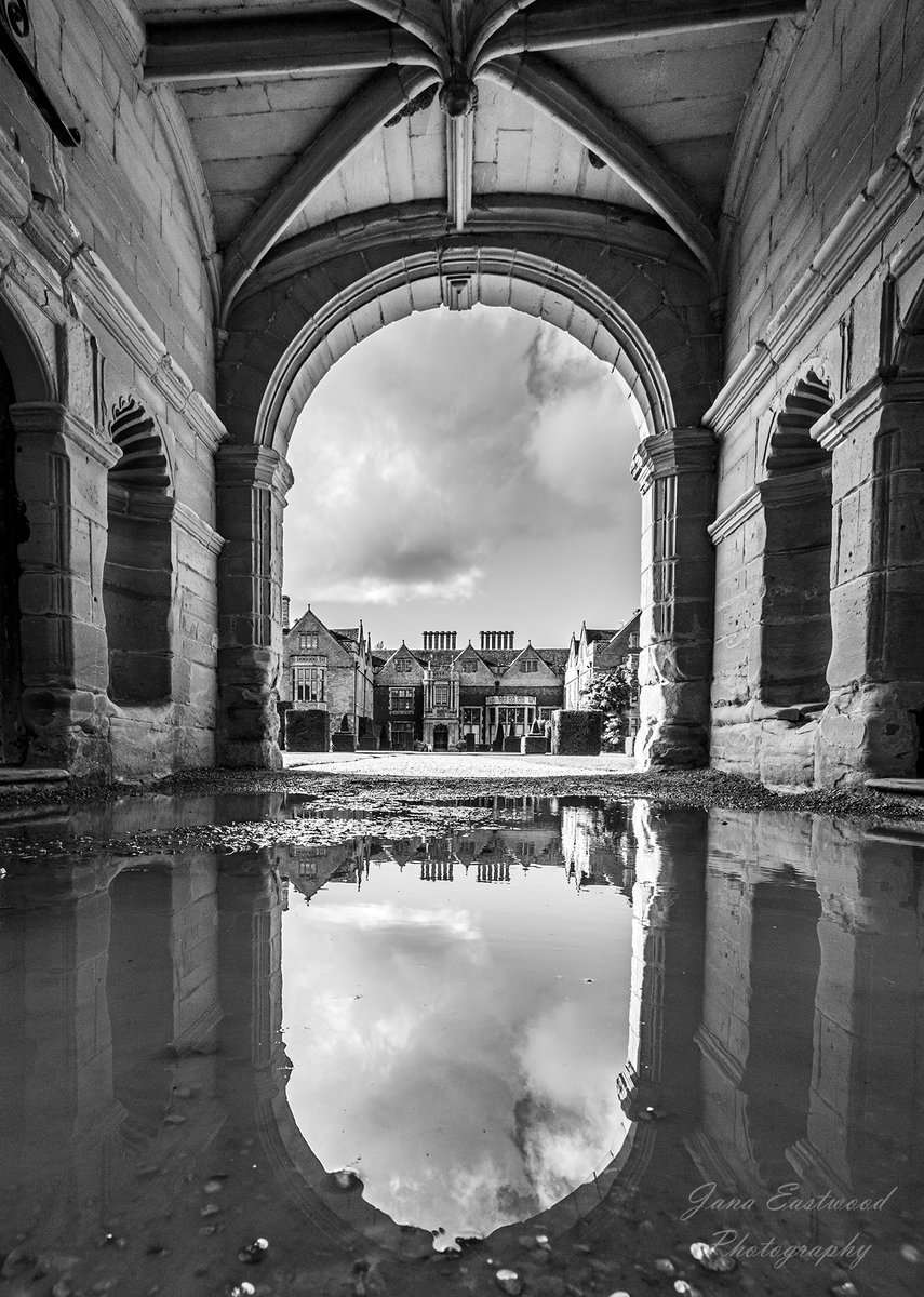 lifewithAutism1's tweet photo. What a mix of weather we've had today! Not that I'm complaining as it gave be a chance so to play with puddles, reflections and black and white photos. @CharlecoteNT @NTmidlands @nationaltrust #blackandwhite #blackandwhitephotography #NTreflections #wetdays #rainydays #puddles https://t.co/0BUiaWlxD9