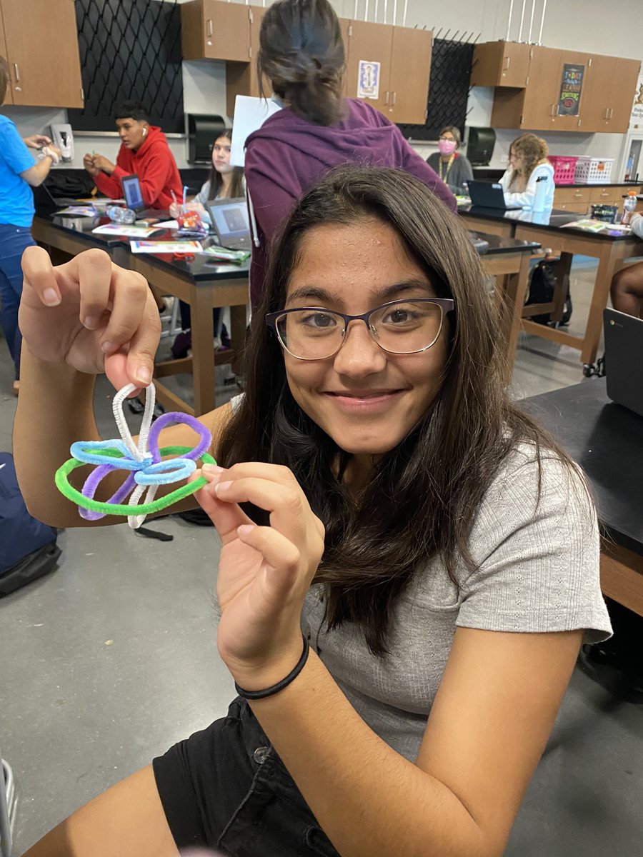 LazareScience's tweet image. Meet @mskiralowery. She is new to us at JHS in Chemistry but in her 7th year of supporting students. Her super powers are always finding new ways to engage students, active learning and chunking difficult topics for understanding. #sheswithus @uteachaustin #JagScience ⚛️ #hookem