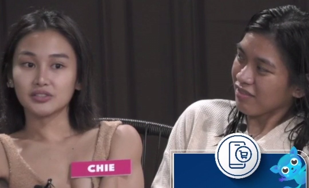 PBBSeasonUpdate's tweet photo. Nagkwento si Chie tungkol sa kaniyang Daddy.
Chie: Nagtrabaho ako para mapabalik si Daddy sa amin.
#PBBKuminityWifiTask https://t.co/VCljcYcrAH