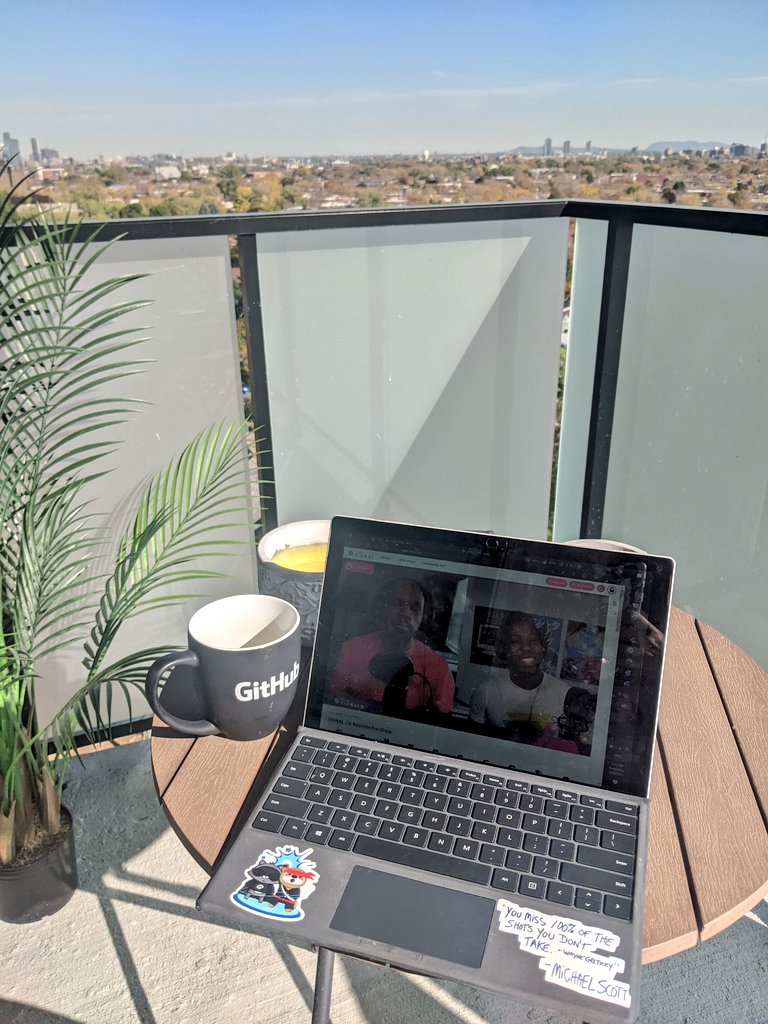 Waiting for the #SignalConf keynote to start &amp; listening to one of my fav twilions 😍 #signal2021 <a href="/twilio/">twilio</a>