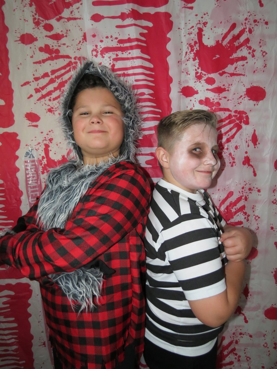 Greenstedpri's tweet photo. This year's Halloween costumes have been truly spook-tacular!  #devilsdelight #pumpkinsmashinggood 👿👻🎃🧛‍♂️🧙‍♀️💀 https://t.co/AdAbQI4Txc