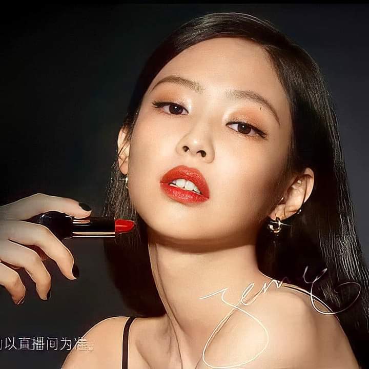 jxnini_rubyjane's tweet photo. JENNIE FOR 헤라(HERA) BEAUTY NEWEST CAMPAIGN! LOOK AT THE SERVE 🥵 https://t.co/zDAHl8m44d