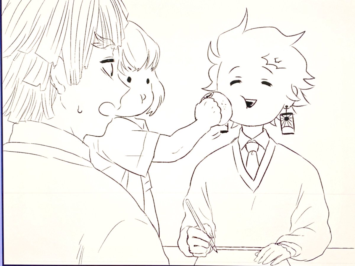 色々グルグルしてとりあえず一番最初のをペン入れし始めた やっぱり漫画描くの楽しい コロモチの漫画