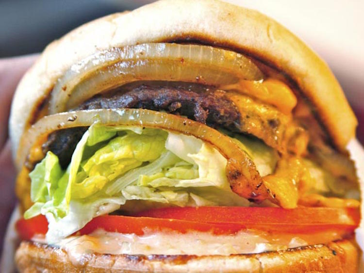 ForgottenCellu2's tweet photo. Lived in Venice Beach LA back in the 90s. Used to go to the @innoutburger on Washington Blvd by Lincoln all the time Double Double with caramelized onions best fast food burger period #SupportInNOut
@blkdog7 @tigheklory @VR_Wunderbar @esqueleto1 @Namco51 @ccgamesceo @TheCDNArcade https://t.co/Je3C3bWJUJ
