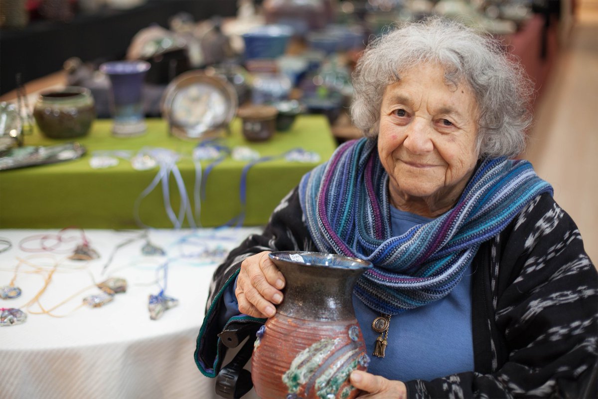 KCETArtbound's tweet photo. Renowned ceramicist &amp; educator Helen Jean Taylor has not only crafted timeless artworks inspired by colors found in gardens, but also helped her students improve their mental health through the art of throwing clay. Watch #Artbound 10/20 at 9pm on KCET.

Image Credit: A. Meredith https://t.co/ysYRe4kVBz