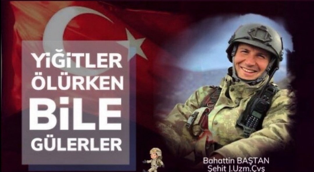 Yalaz033's tweet photo. 🇹🇷 #3600VeKadroUzmÇvşaHakdır Çünkü Onlar Şehadete Gülerek Giden Yiğitlerdir.🇹🇷 https://t.co/b6EuIr9aLt