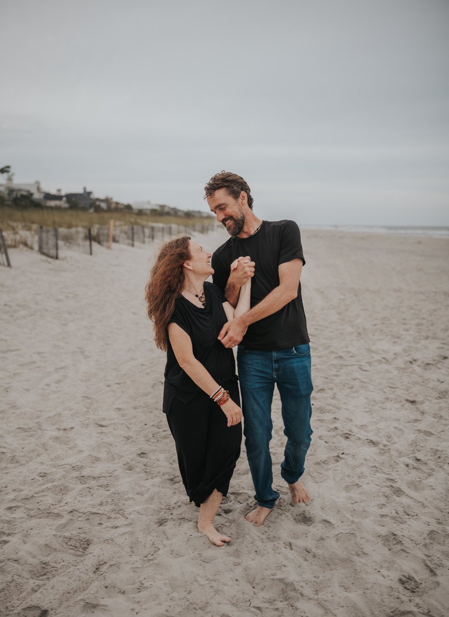 kothphotography's tweet photo. Love shooting portraits where two people are just interacting and having fun
__________
📷@NikonUSA #Nikon #D850
📸@TamronUSA #Tamron #35mm
🖥@ViewSonic #ViewSonic #VP2771
🌈@Calibritecolor #i1Studio
📱@Wacom #IntuousPro
🎒@thinkTANKphoto
🔋@MahaEnergy https://t.co/MiEmbWhHkj