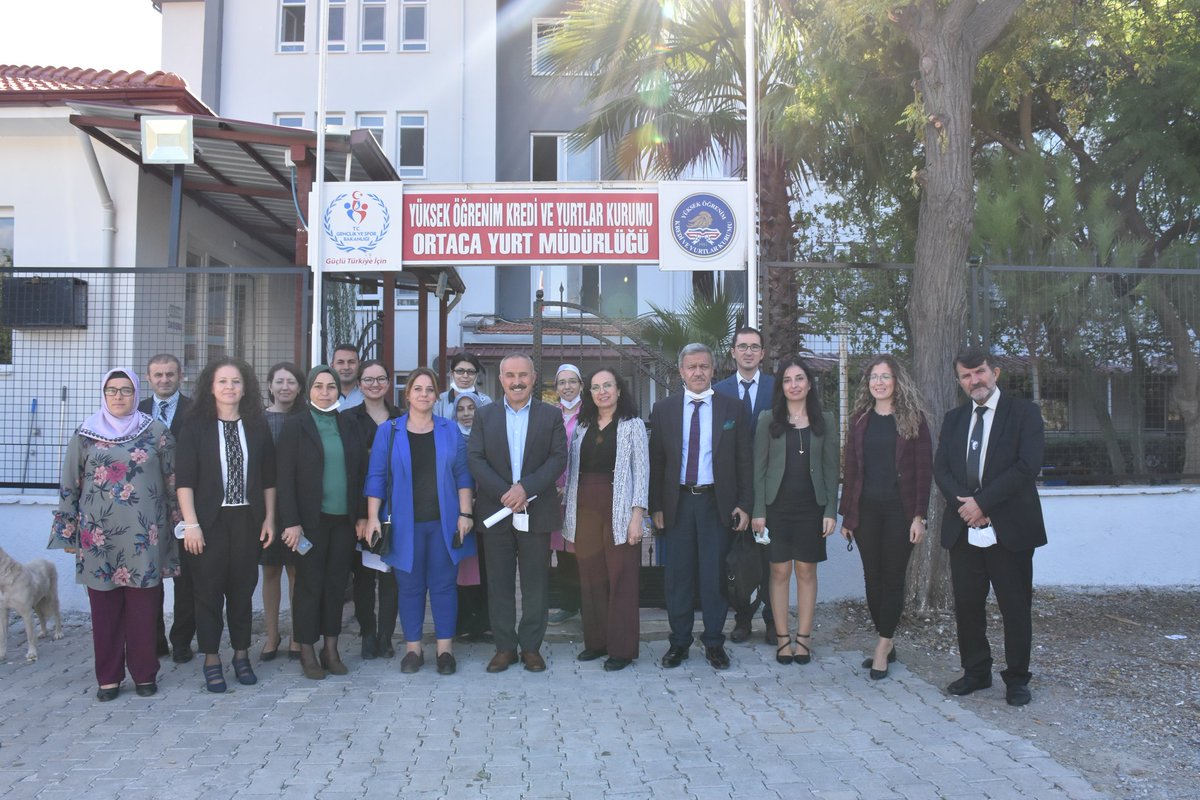 GSB_Mugla's tweet photo. Kredi Yurtlar Genel Müdür Yardımcısı @mozgul1 ve Kredi Yurtlar Genel Müdürlüğü Şube Müdürü @dilaveraltinky İl Müdürlüğümüze bağlı, Ortaca'da bulunan öğrenci yurdunu ziyaret ederek yemekhane, kantin ve sosyal tesisleri incelediler.
@gencliksporbak @kasapoglu https://t.co/PPFVNqKbEl
