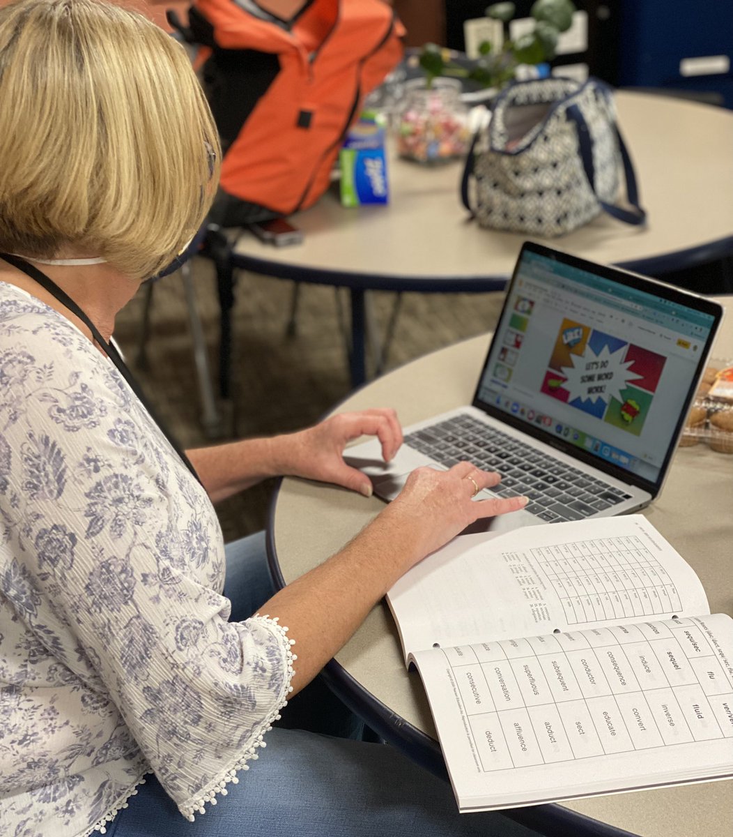 We ❤️ collaborating with @jaspang our DLC to create engaging word work for students  @LPSMsJones