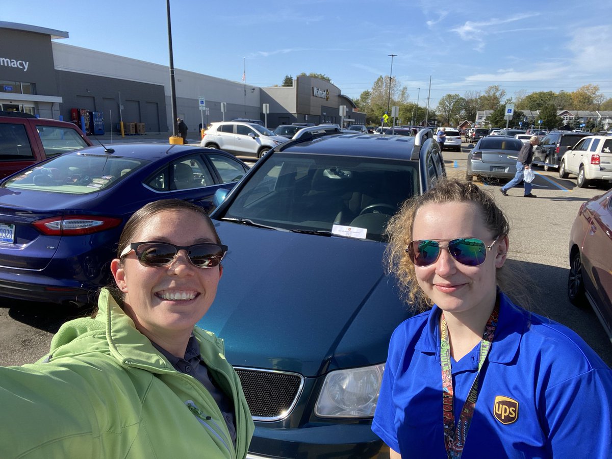 GPreload's tweet image. 📦📦Doors down.. now on to recruiting! GR Preload will WIN Peak 2021! #communityrecruiting @PaulHuyser @RyanMervyn @_Jason_McDonald @carie_monroe