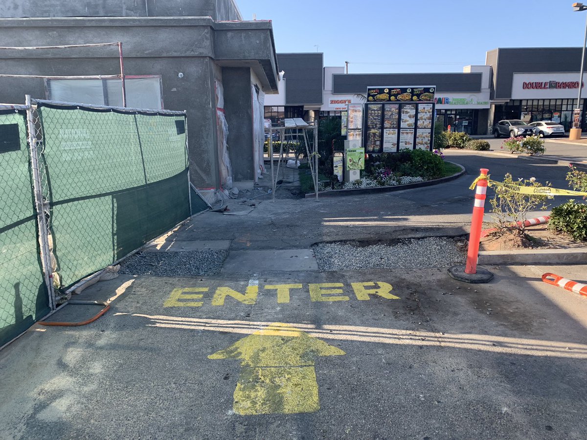ampdup's tweet photo. @DelTaco Thanks for the $5 Del Taco 🌮 voucher to fix our damaged rim on our brand-new car due to the poorly set-up drive thru during construction. It was impossible to get through without damaging our truck. Also, when we tried to reply, the follow-up form says “Page Not Found.” https://t.co/zaEx8UX6Ud