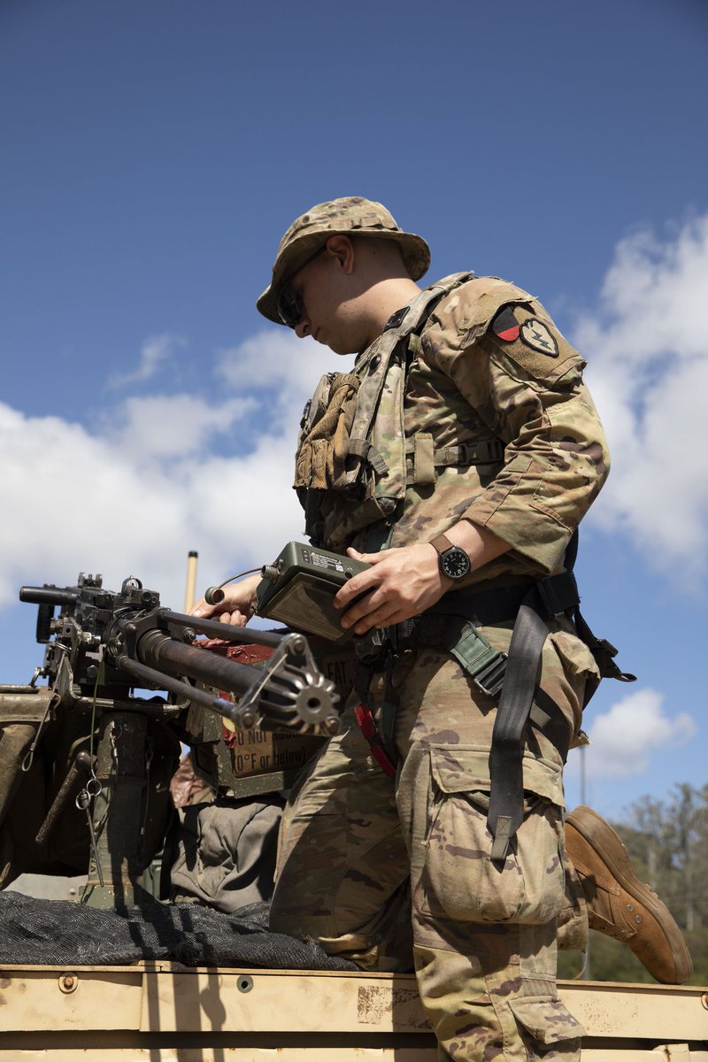 25thID's tweet photo. @3IBCTBroncos prepare for convoy movement during JPMRC! JPMRC Rotation 22-01 provides the 25th ID the opportunity to integrate and train
alongside our partners and allies throughout the Indo-Pacific Region.
#TropicLightning #StrikeHard #JPMRC2201 #Ineroperability #LightFighters https://t.co/M5SeDqLAR1