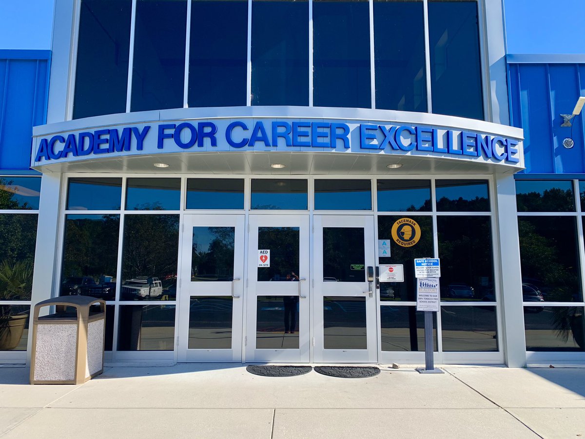 NewtonSupt's tweet photo. “All labor that uplifts humanity has significance and importance and should be undertaken with painstaking excellence”. -Martin Luther King, Jr. @DrLovecchio @BeaufortSchools https://t.co/V6KEKamw4o