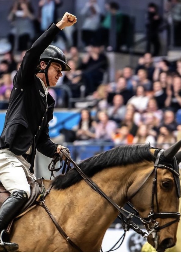 LiverpoolInt's tweet image. There have been so many memorable moments at the show over the years. Which is your favourite ever moment or the thing you are looking forward to the most this year? Let us know in the comments 🐎
#VoltaireDesignLIHS