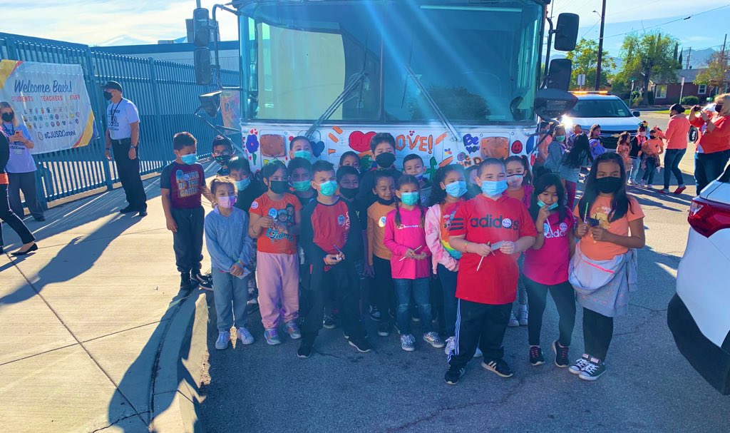 CjusdB's tweet photo. Sprinkling joy, spreading kindness, and reminding ourselves of why we do what we do for our students, families, and community. Today is going to be a great day, @ColtonJUSD!
#CJUSDCares #UnityDay2021 #BullyingPreventionMonth #KindnessBus https://t.co/zjEDYWAnpU