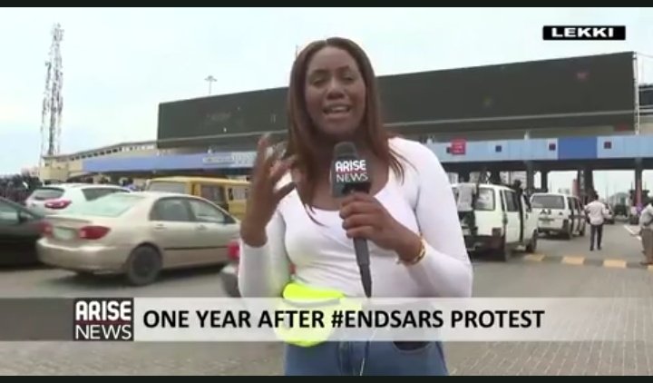 theoneGodknows's tweet photo. HERO OF THE DAY

"A Hero is no braver than an ordinary person, but the Hero is brave five minutes longer"

Today's hero is Adefemi Akinsanya @femmefemi of Arise TV who in face of Nigerian Police brutality stood in arms way for her team to beam #EndSARSMemorial live to the world. https://t.co/SYf4DH3ilE