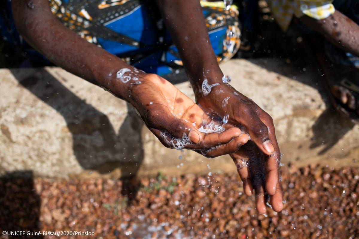 unicef_bissau's tweet photo. DYK?
On #GlobalHandwashingDay and every day, UNICEF is working to ensure that safe water, sanitation and hygiene facilities are available #ForEveryChild.
Our future is at hand – let’s move forward together!
#OurFutureAtHand https://t.co/fcMWNWGrsl
