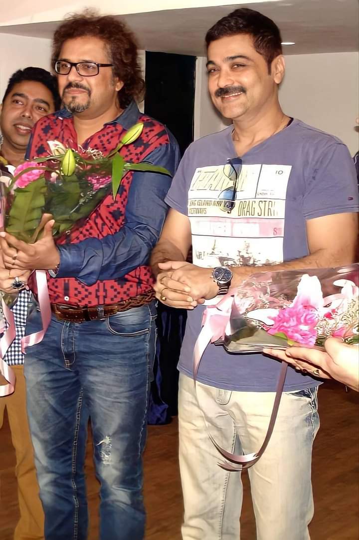 kundu_pfc's tweet photo. #শুভ_জন্মদিন.........🎂🎂🎂

বাংলার বিখ্যাত #তবলা_বাদক আমাদের সকলের প্রিয় সর্বজন শ্রদ্ধেয় @bickramghosh স্যার কে জানাই শুভ জন্মদিনের একরাশ শুভেচ্ছা ও অনেক অনেক ভালোবাসা।

আপনি সর্বদা ভালো থাকুন এবং সুস্থ থাকুন 🙏

#PadmashriForProsenjit 

@prosenjitbumba 
@pfcprosenjit https://t.co/jmVT6uQEqk