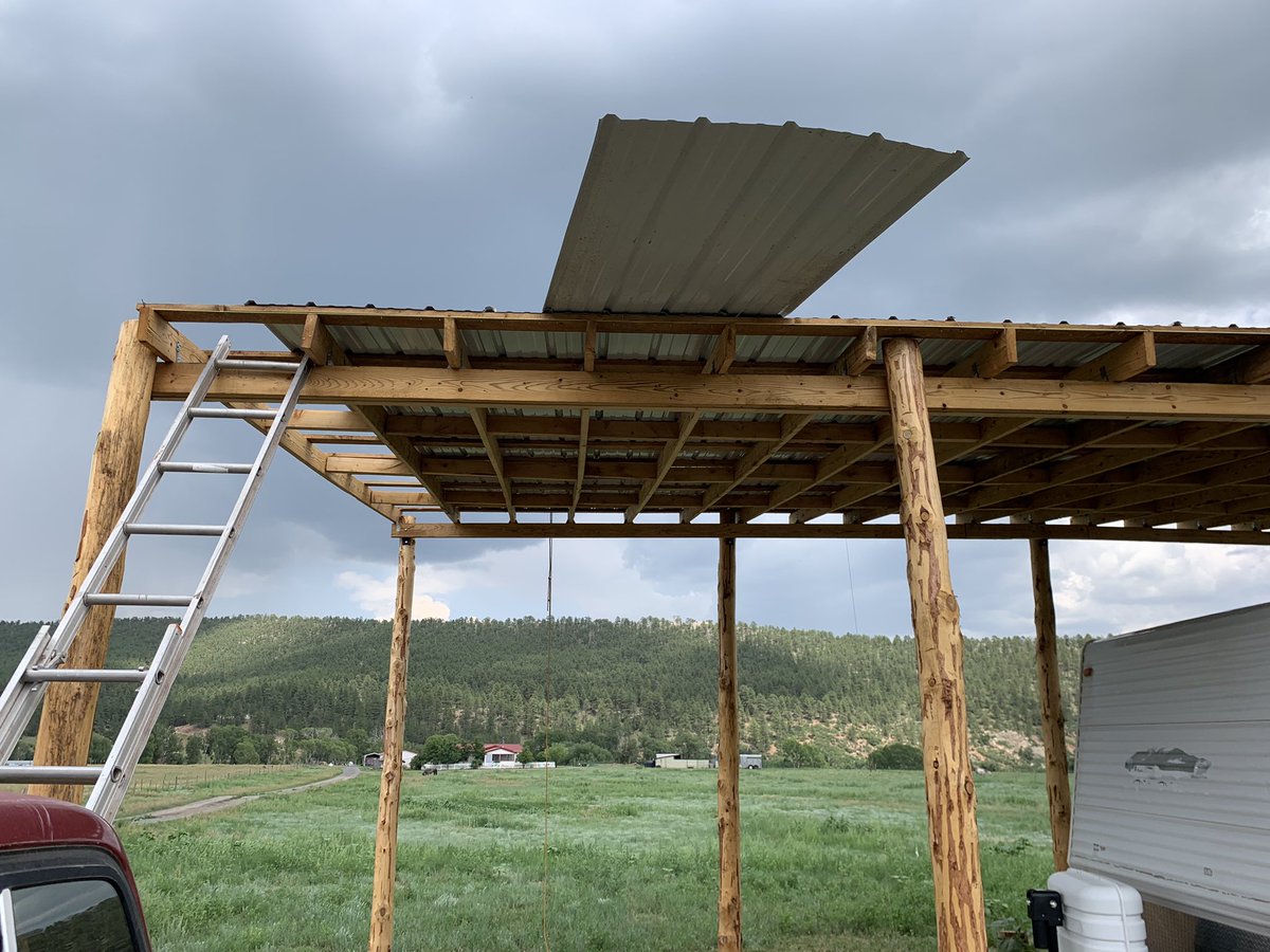 StaciMatlock's tweet photo. Over the summer I built a cover for the Hobbit House (the preferred moniker for the trailer), a shade for the dogs and a pen for the horses,  cleaned out the well house, foraged for wild plants, grew a garden and weeded an acre pasture. Next project?  #tiredDIYer #winterrest https://t.co/pyKsALExna