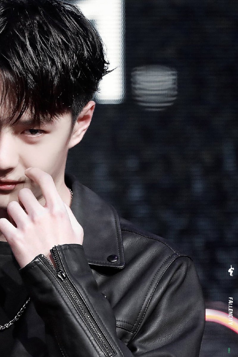 _xiaozhan_'s tweet photo. Этот Ван Ибо с этим Сяо Чжанем. https://t.co/xpXTtJSnI0